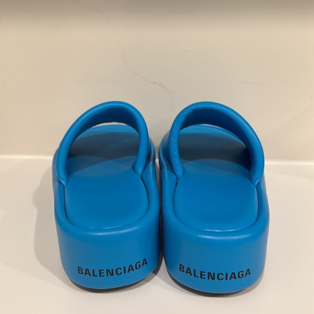Blue leather slides / sandals - Picture 3 of 5